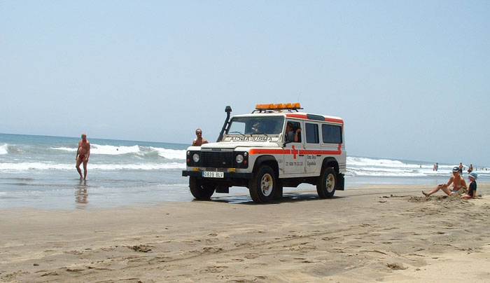 Hulpdiensten zorgen iedere dag voor de veiligheid op de stranden
Foto Verschueren Eddy